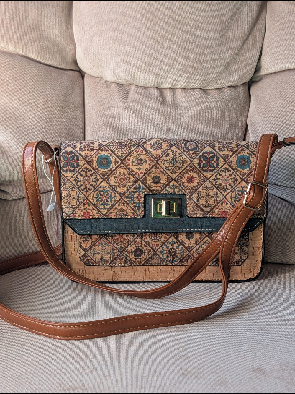 Cork Crossbody Bag with Gorgeous Pattern And Adjustable Strap~NWT